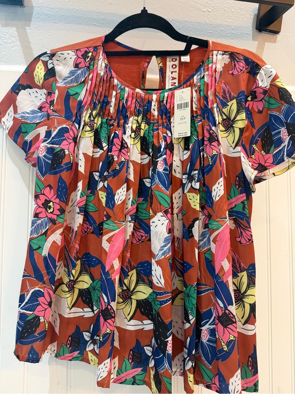 NWT Dolan Floral Pleated Short-Sleeve Top - Rust Multi